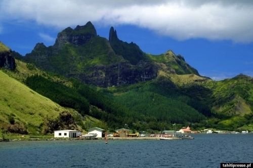 Rapa Iti, a southern Polynesian isle about 5 km across. Photo by Tahitipresse.pf.